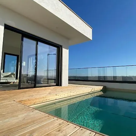 Villa Luxury With Infinity Pool